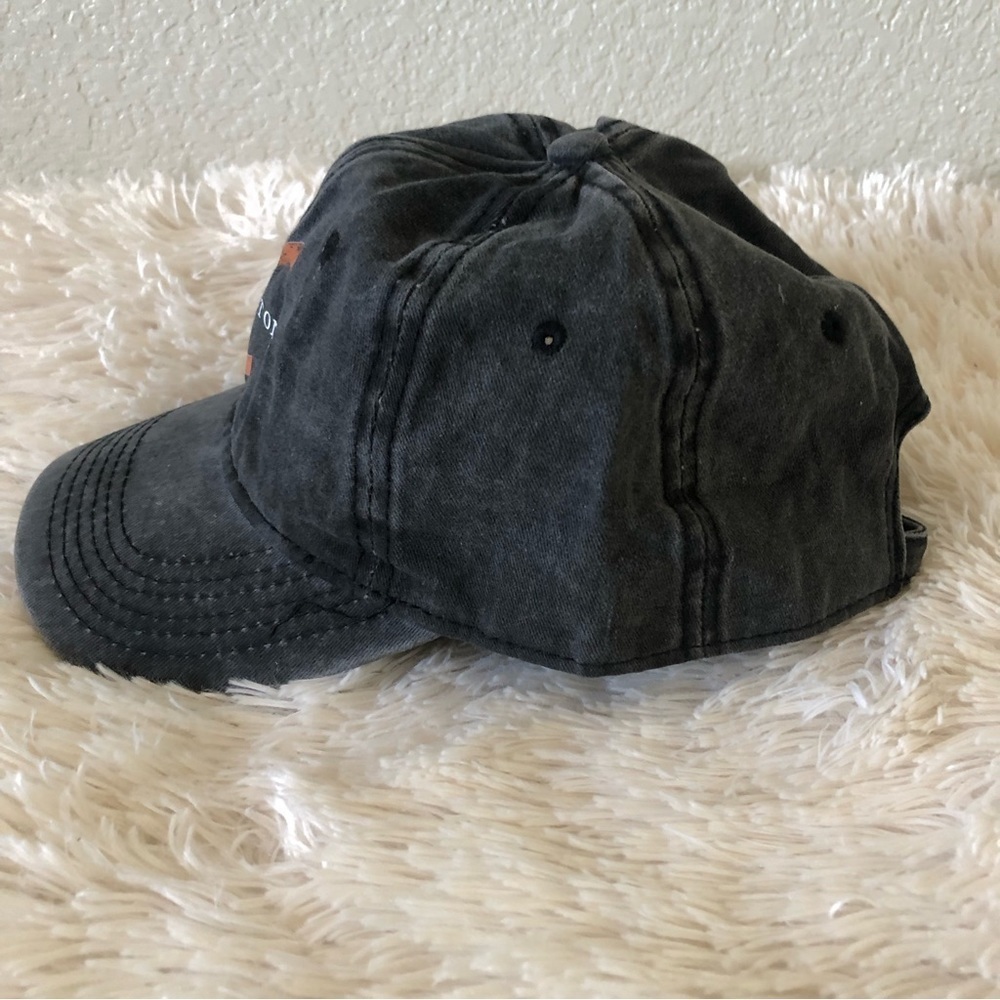 Yellowstone Dutton Ranch Gray Baseball Cap - Picture 3 of 7